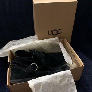 🐾UGG’s bootie moccasins